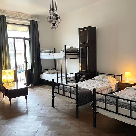 Гостевой дом 3rd Floor Тбилиси Экстерьер фото