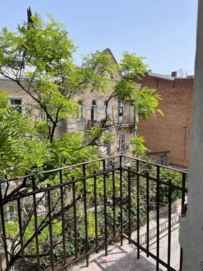 Гостевой дом 3rd Floor Тбилиси Экстерьер фото