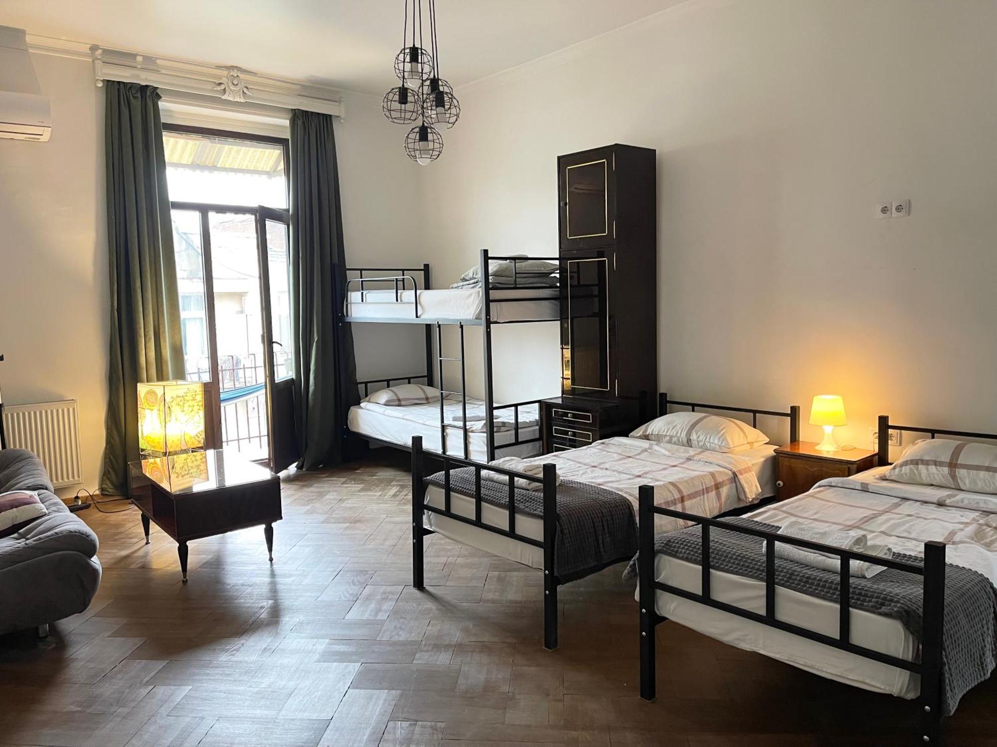 Гостевой дом 3rd Floor Тбилиси Экстерьер фото